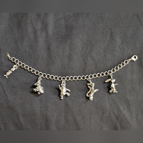 DISNEY Winnie The Pooh & Friends Silver Tone Charm Bracelet 7.25" - Picture 1 of 15